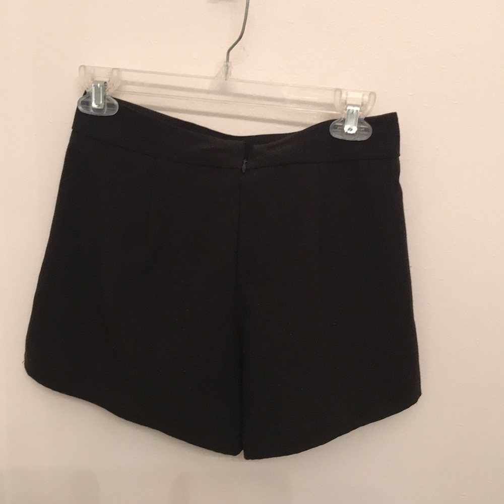 Skort - Picture 2 of 2